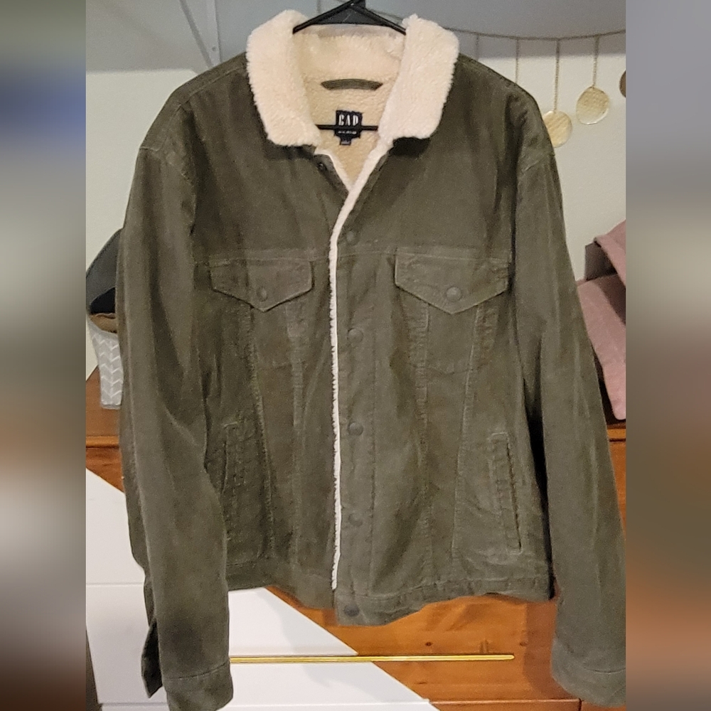 Gap Olive Green Courderoy Sherpa